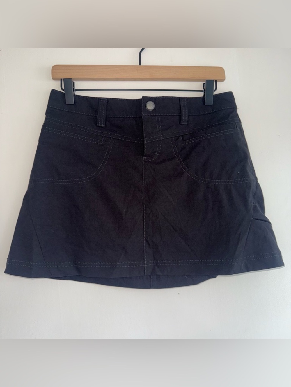 Athleta Dipper Skort Skirt Black Size 4P Petite Pockets Athleisure Outdoor